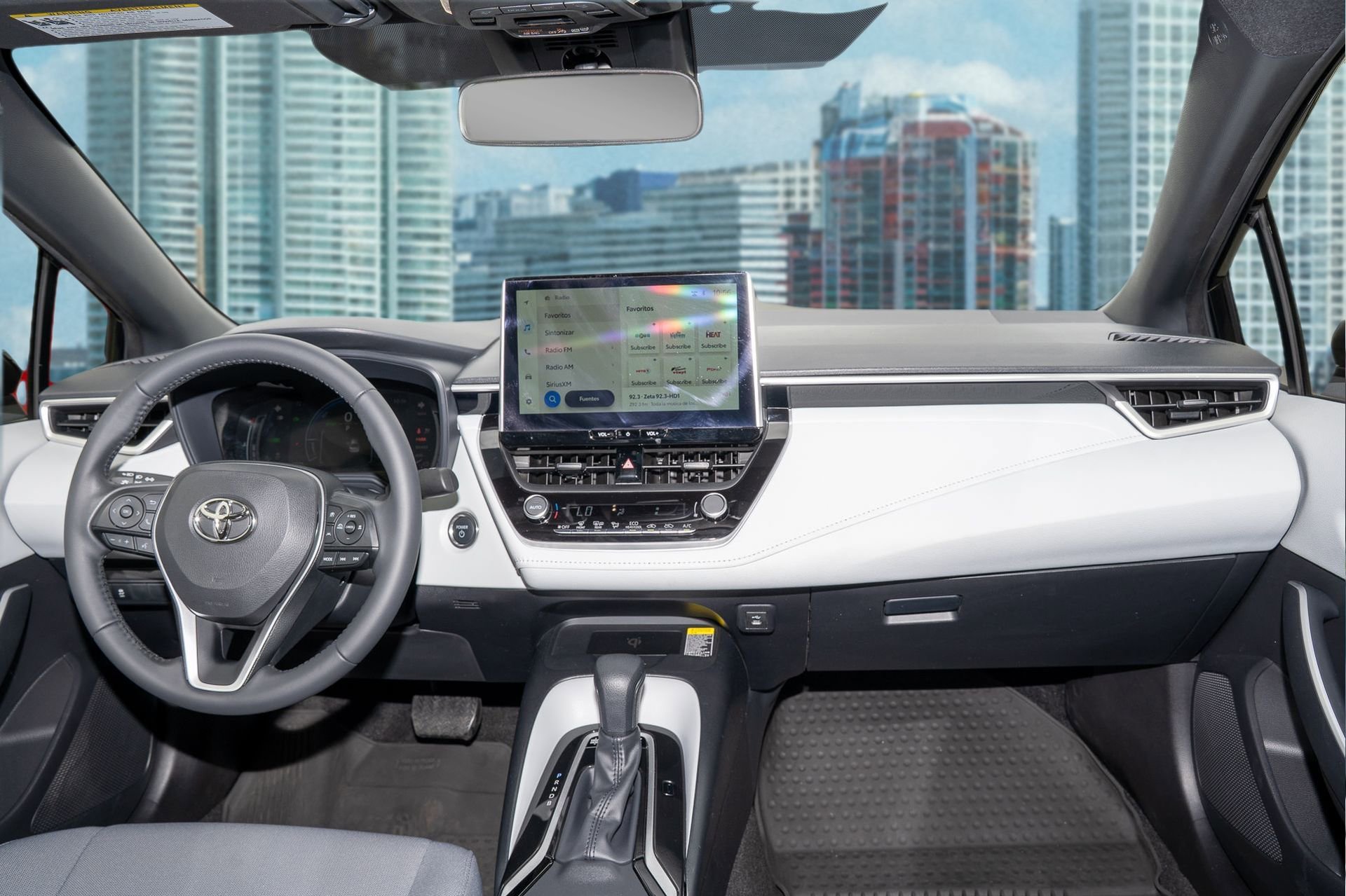 Used 2025 Toyota Corolla SE w/ SE Premium Package image 20