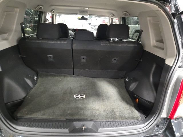 Used 2014 Scion xB FWD image 11