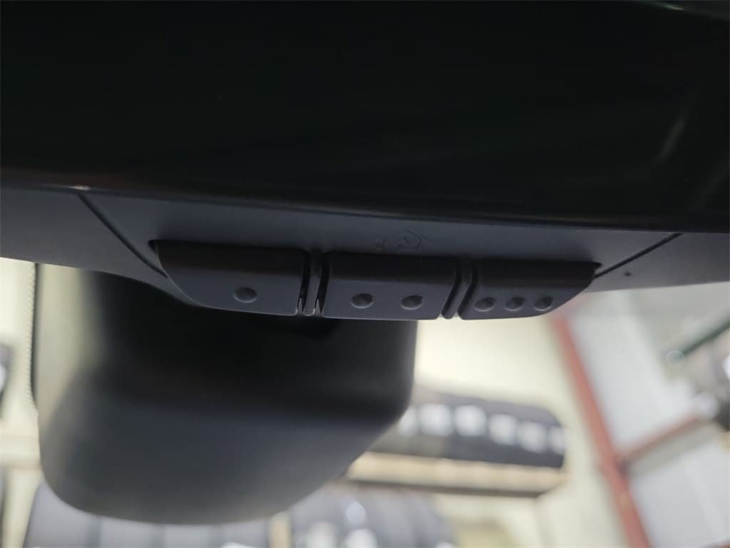 New 2025 Land Rover Discovery Sport Dynamic SE AWD/4WD image 35