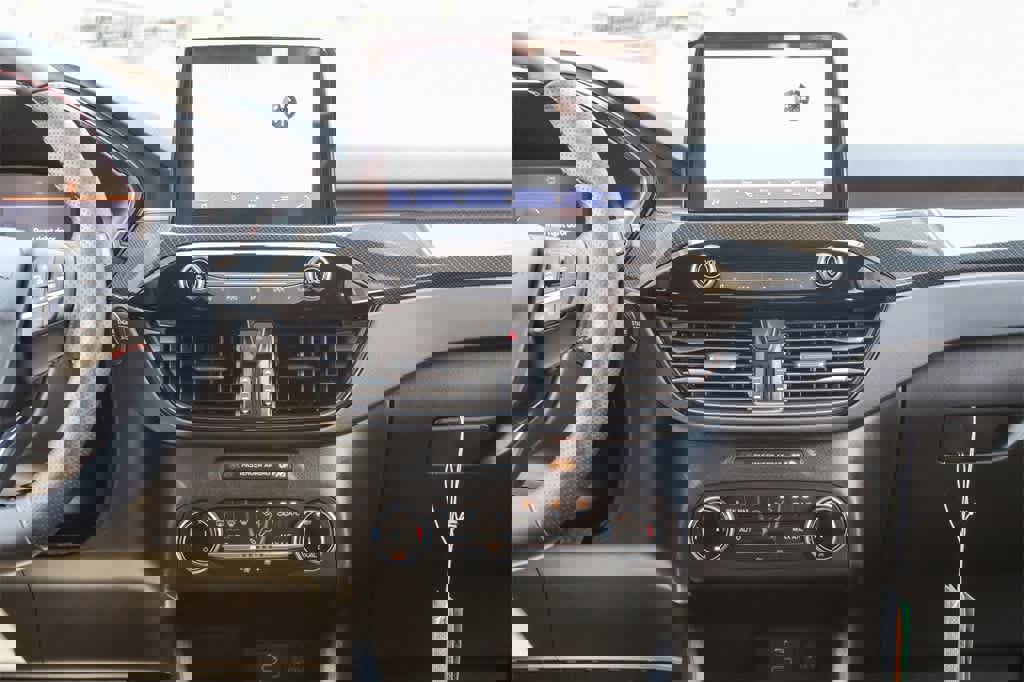 New 2024 Ford Escape ST-Line w/ Equipment Group 301A image 13