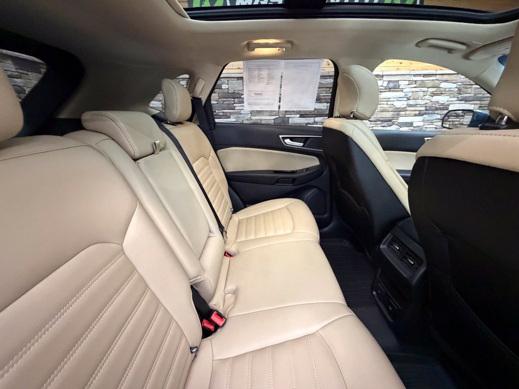 Used 2019 Ford Edge SEL w/ Equipment Group 201A AWD/4WD image 43
