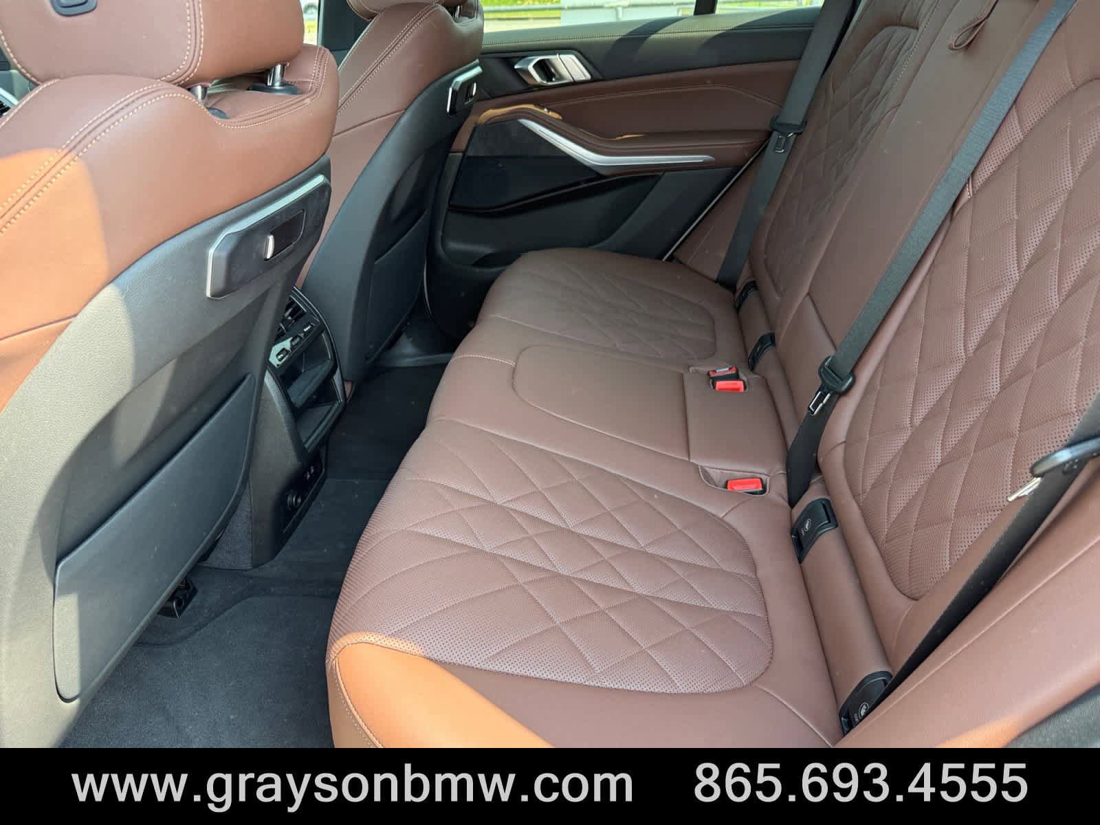 Used 2024 BMW X5 xDrive40i w/ Parking Assistance Package image 18