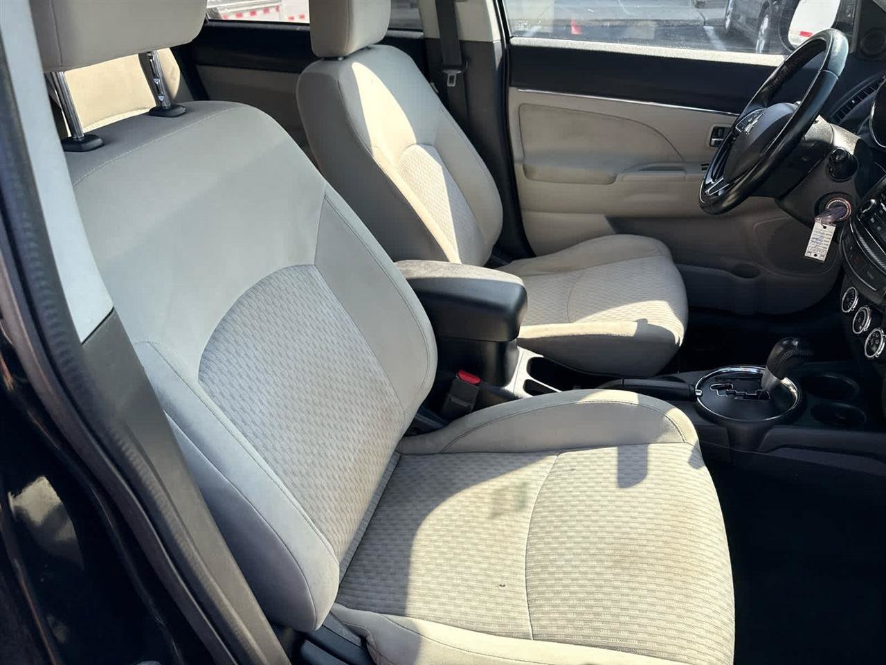 Used 2017 Mitsubishi Outlander Sport ES FWD image 19