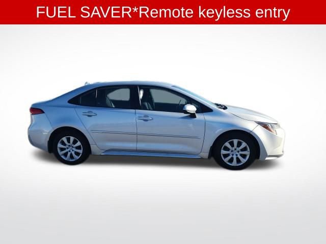 Used 2024 Toyota Corolla LE image 4