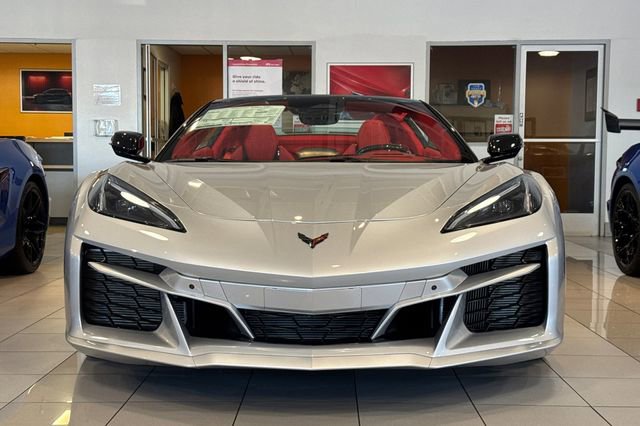 New 2026 Chevrolet Corvette E-Ray w/ ZER Performance Package image 7