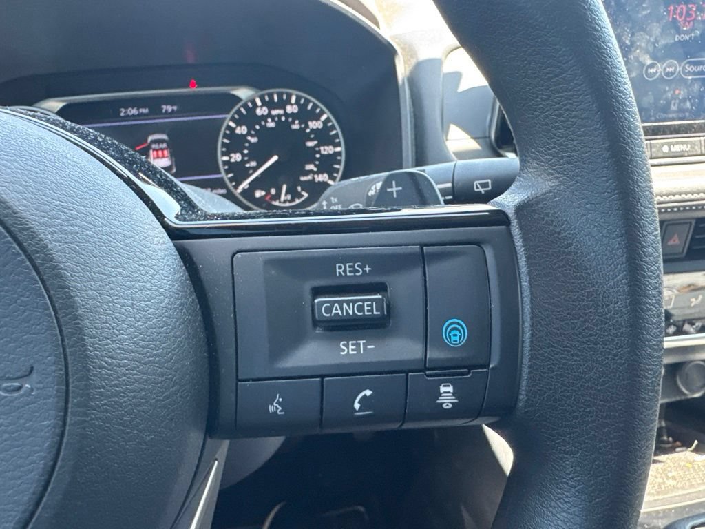 Used 2023 Nissan Rogue SV AWD/4WD image 15