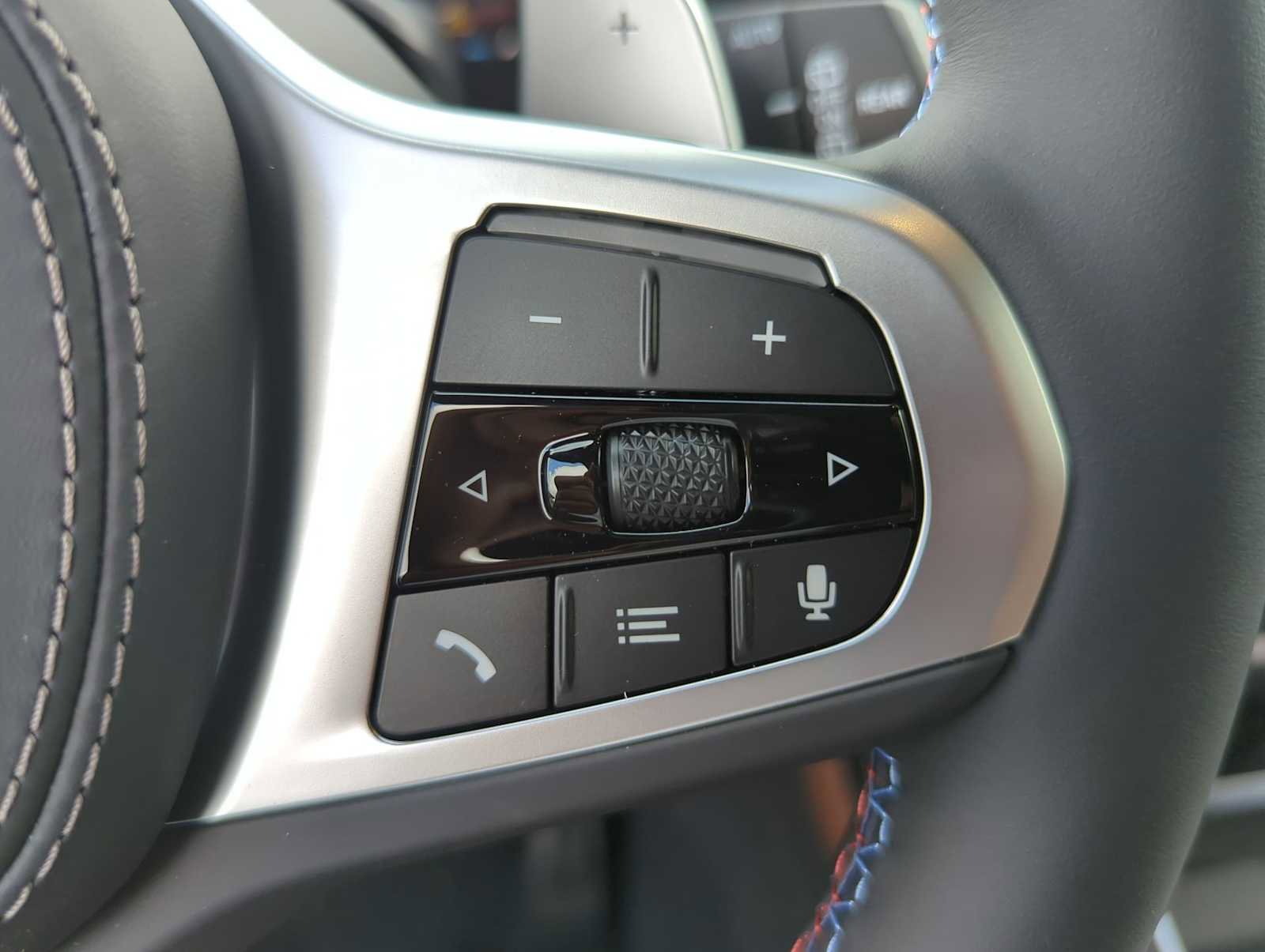 Used 2026 BMW X7 M60i image 25