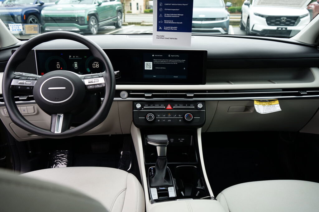 Certified 2025 Hyundai Tucson SE FWD image 21