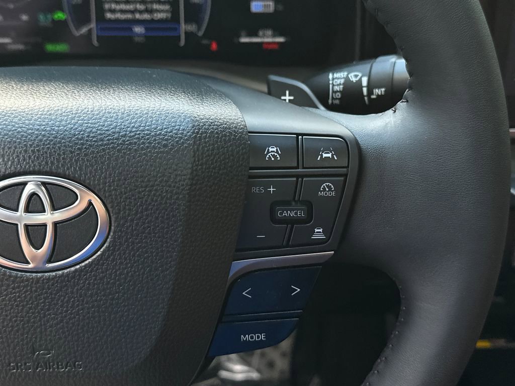 Used 2025 Toyota Camry XSE FWD image 23