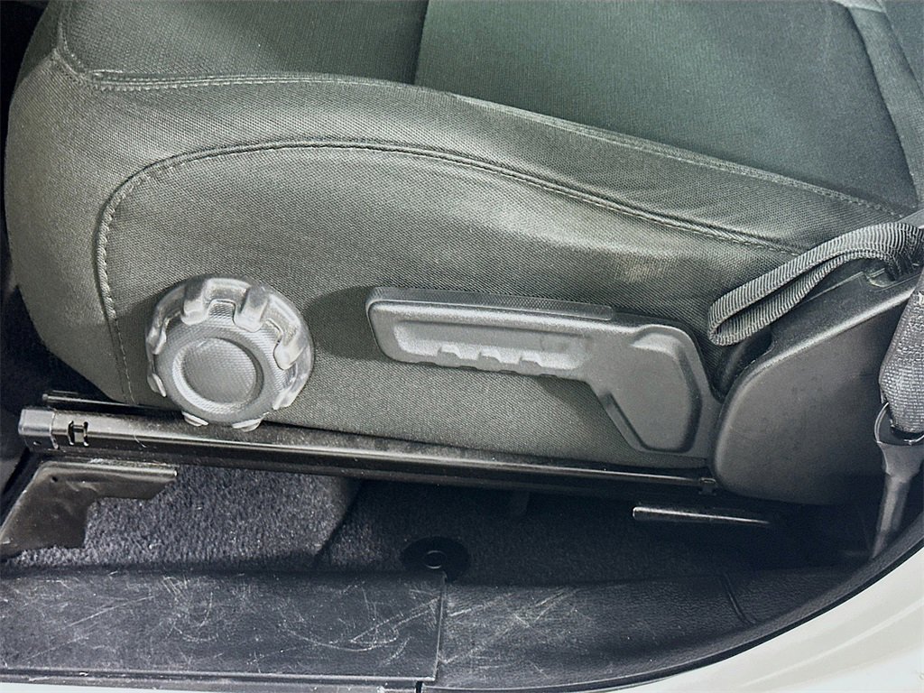 Used 2018 Jeep Wrangler Unlimited Sahara image 23