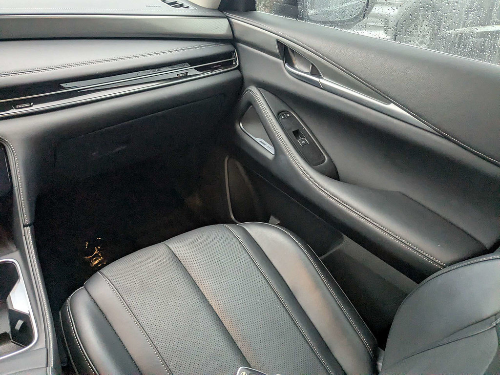 Used 2025 INFINITI QX60 Luxe w/ Cargo Package FWD image 17