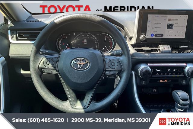 Used 2025 Toyota RAV4 LE image 5