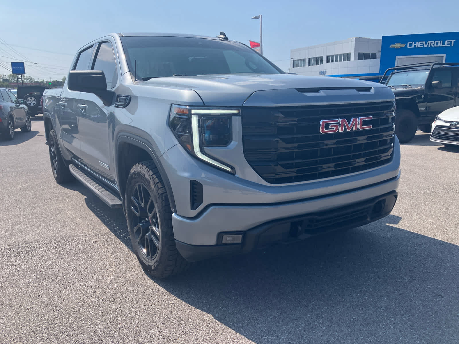 Used 2025 GMC Sierra 1500 Elevation