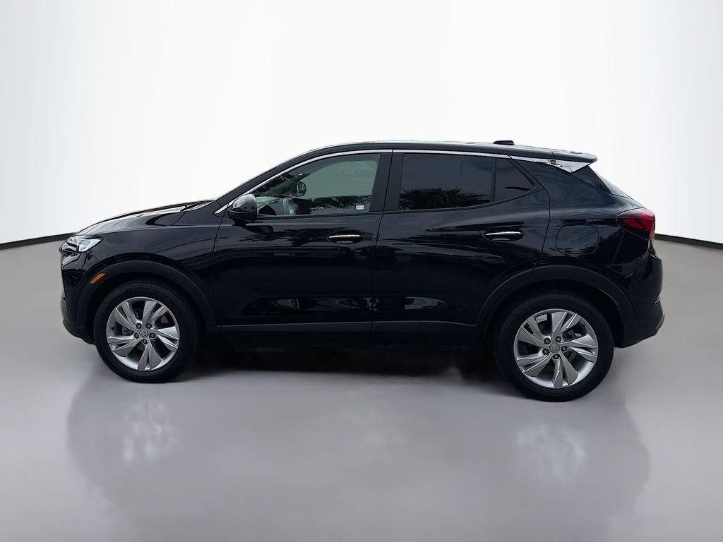 Used 2024 Buick Encore GX Preferred w/ Comfort Package FWD image 3