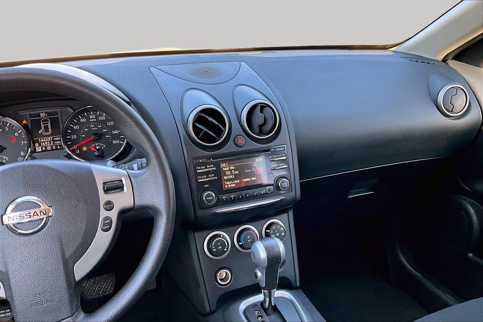 Used 2013 Nissan Rogue SV AWD/4WD image 7