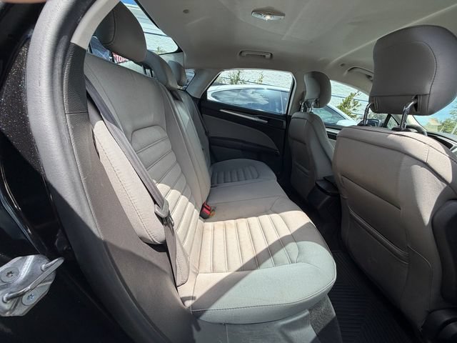 Used 2015 Ford Fusion S FWD image 13