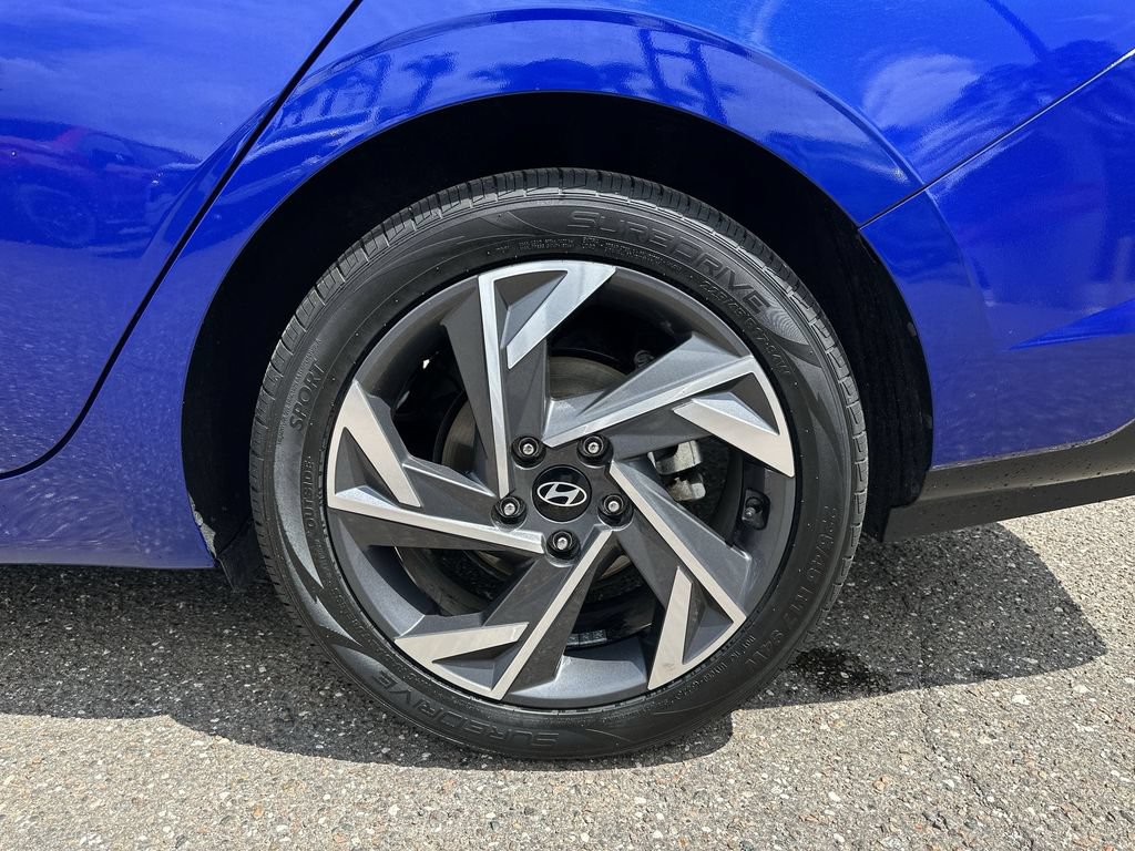Used 2025 Hyundai Elantra SEL FWD image 33