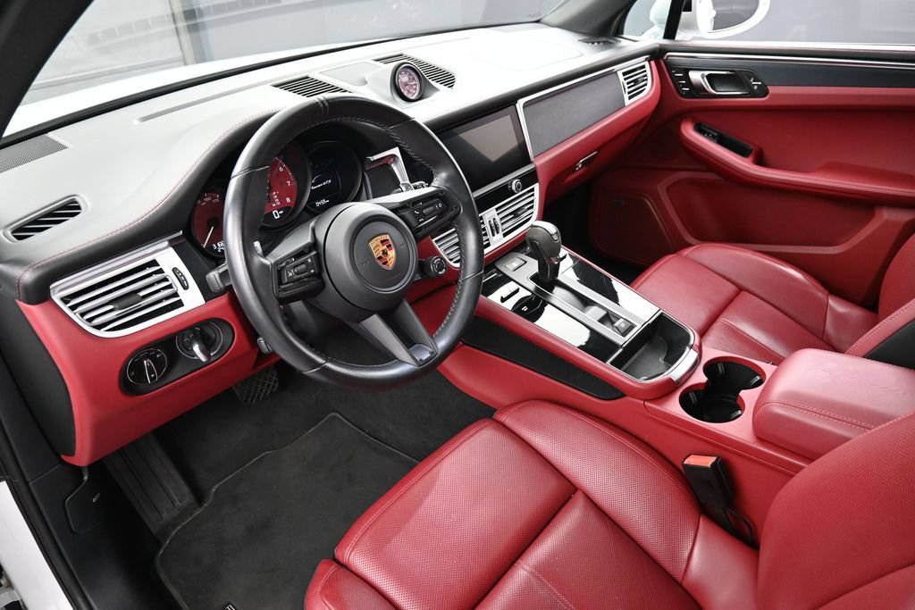 Certified 2022 Porsche Macan GTS AWD/4WD image 4