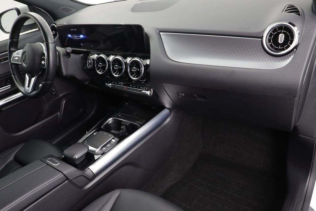 Used 2022 Mercedes-Benz GLA 250 4MATIC image 21