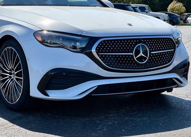 New 2027 Mercedes-Benz E 450 4MATIC Sedan image 2