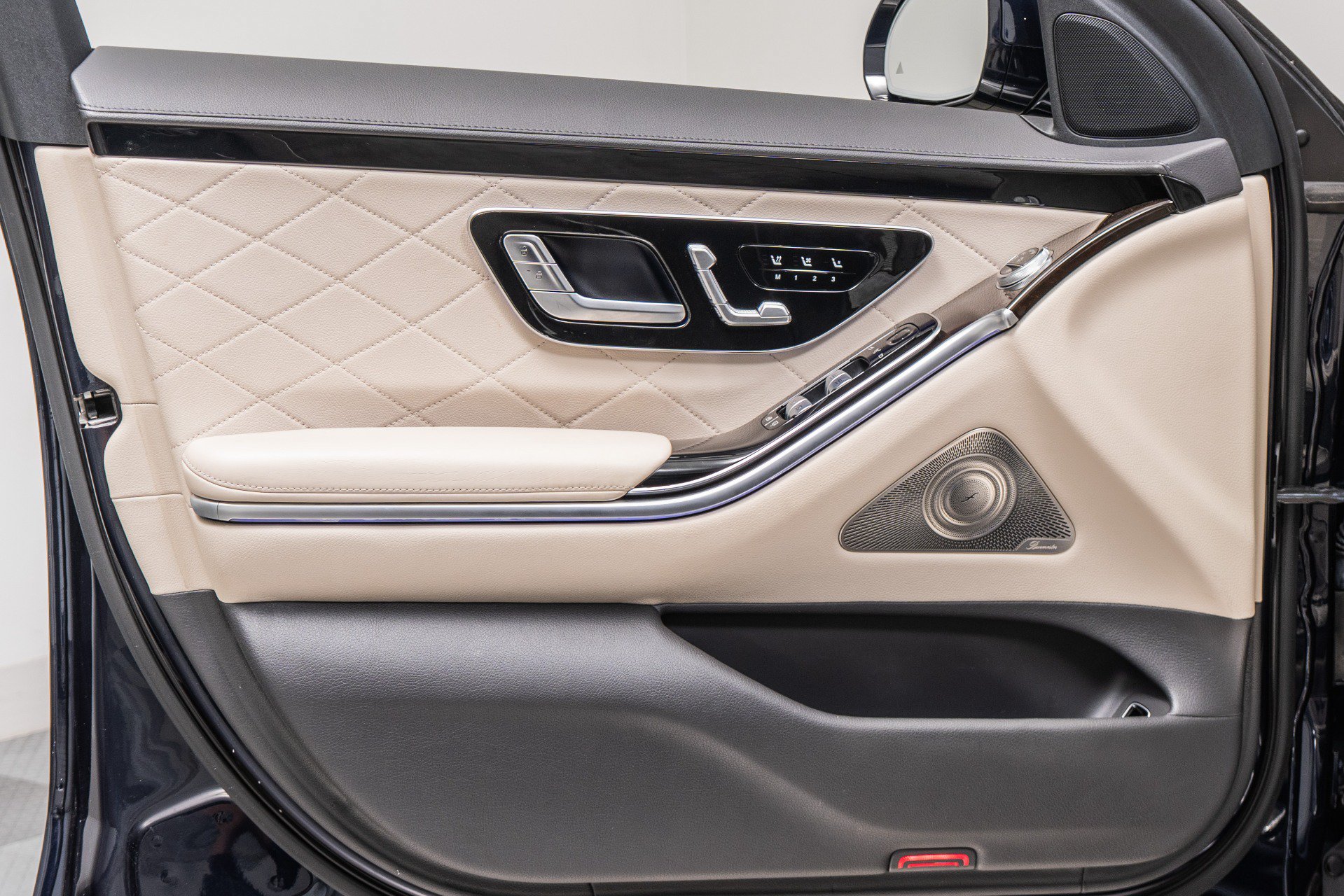 Used 2022 Mercedes-Benz S 580 4MATIC Sedan image 41