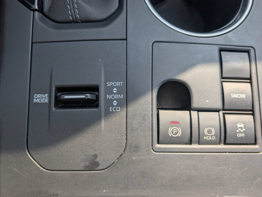 Used 2023 Toyota Highlander XSE FWD image 15