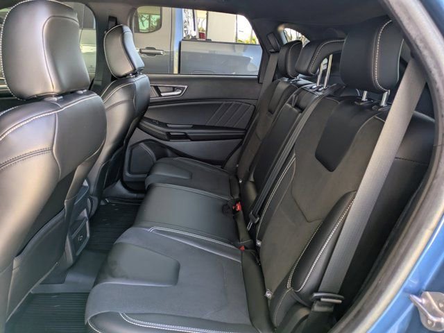 Used 2021 Ford Edge ST image 18