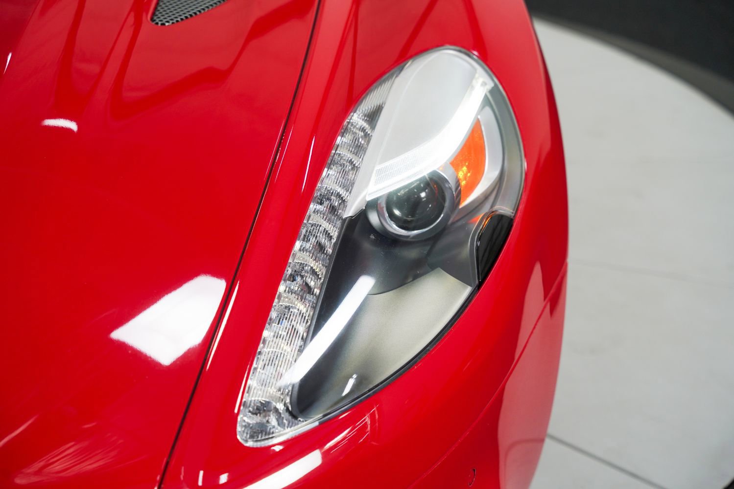 Used 2014 Aston Martin Vanquish Volante RWD image 14