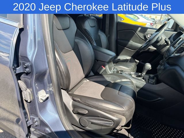 Used 2020 Jeep Cherokee Latitude Plus w/ Comfort/Convenience Group AWD/4WD image 24