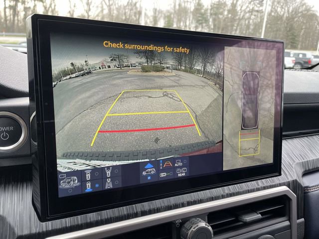 Used 2025 Toyota 4Runner Platinum image 29