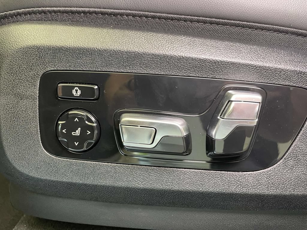 New 2027 BMW X7 M60i AWD/4WD image 14