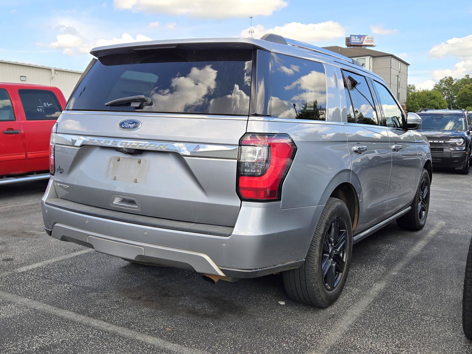 Used 2021 Ford Expedition Limited AWD/4WD image 4