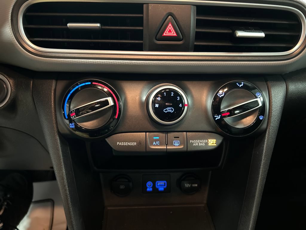 Used 2020 Hyundai Kona SEL AWD/4WD image 17