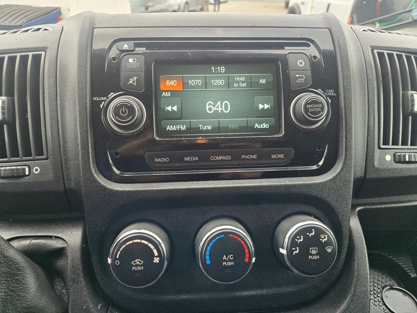 Used 2017 RAM ProMaster 1500 image 22