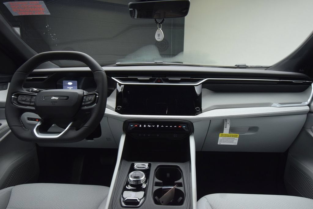 New 2026 Jeep Cherokee Laredo AWD/4WD image 32