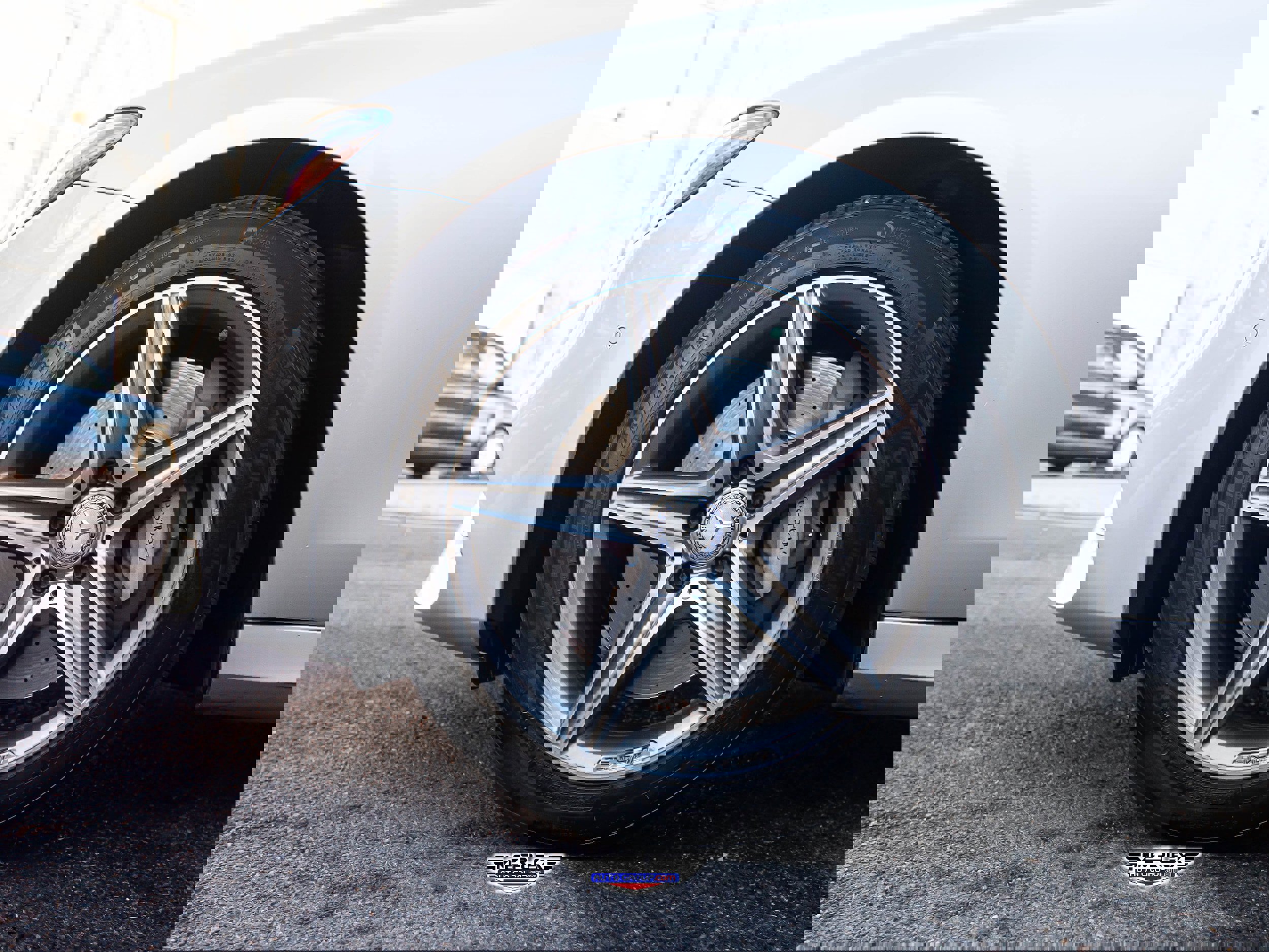 Used 2017 Mercedes-Benz E 300 4MATIC image 8