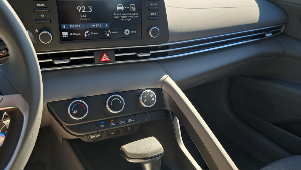 New 2026 Hyundai Elantra SE FWD image 20