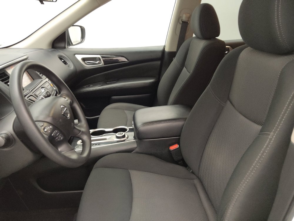 Used 2020 Nissan Pathfinder S AWD/4WD image 17
