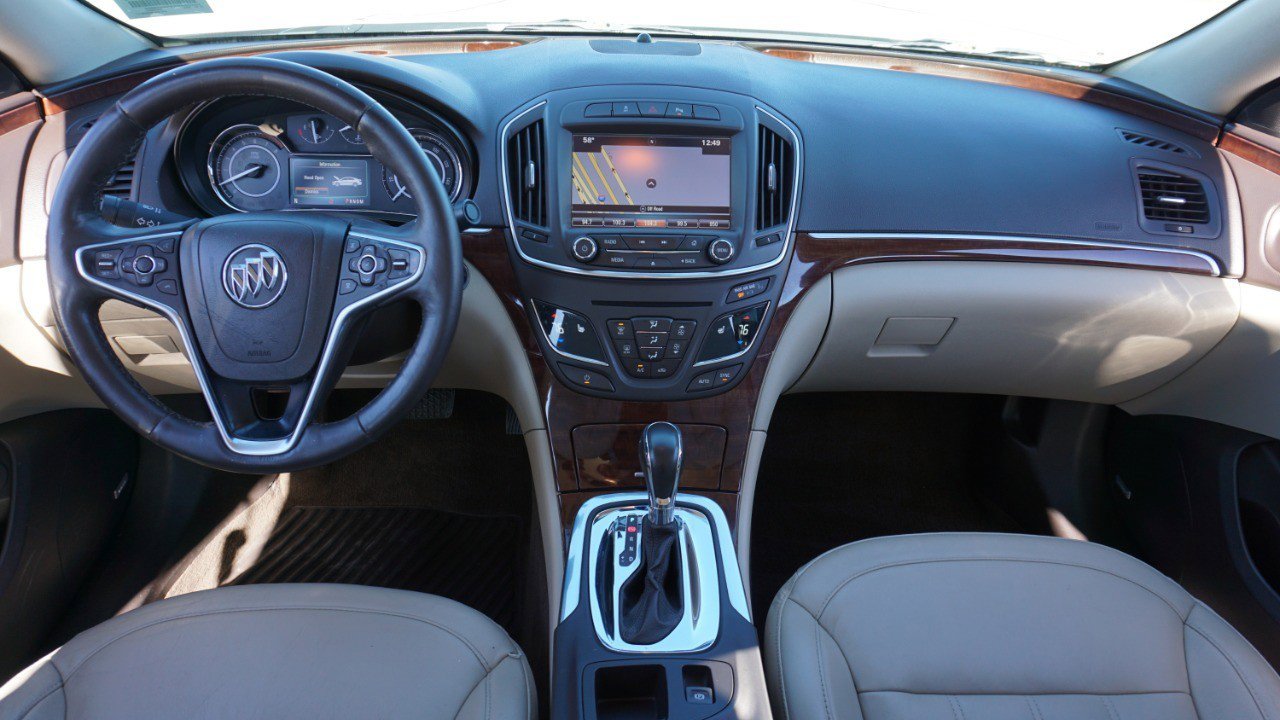 Used 2016 Buick Regal Premium image 24