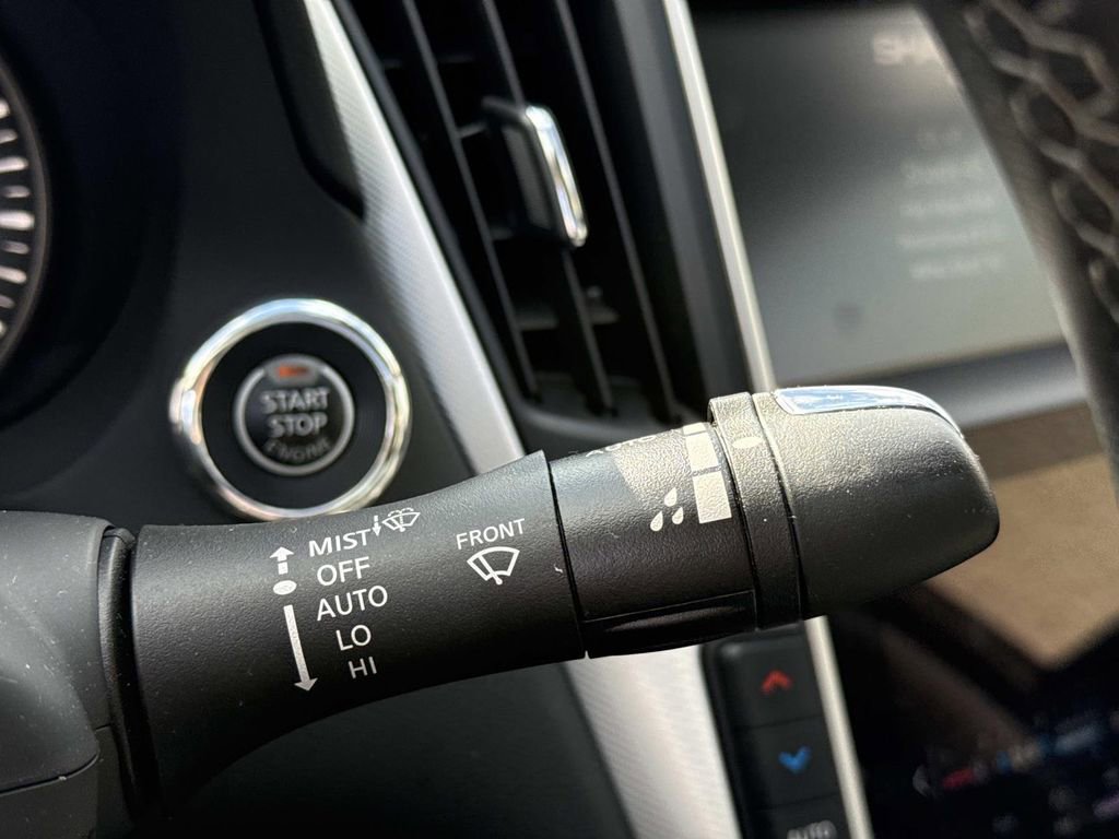 Used 2023 INFINITI Q50 Luxe AWD/4WD image 22