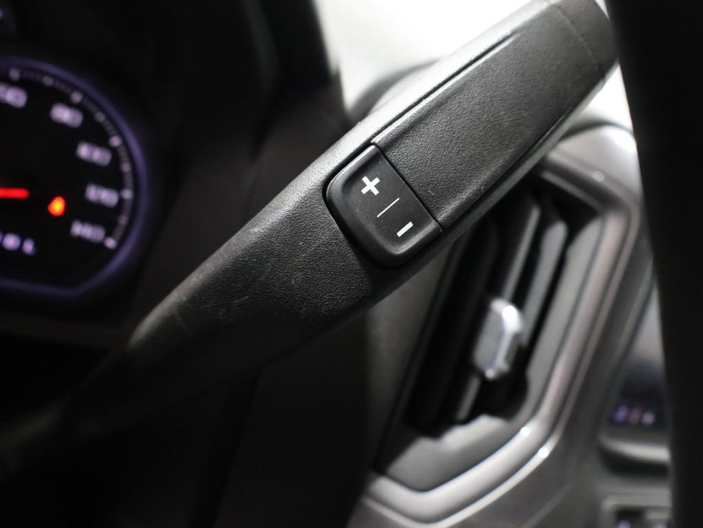 Used 2023 Chevrolet Silverado 1500 Custom image 37