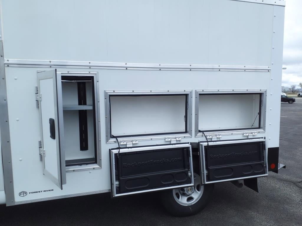 New 2025 Chevrolet Express 3500 w/ Power Convenience Package image 10