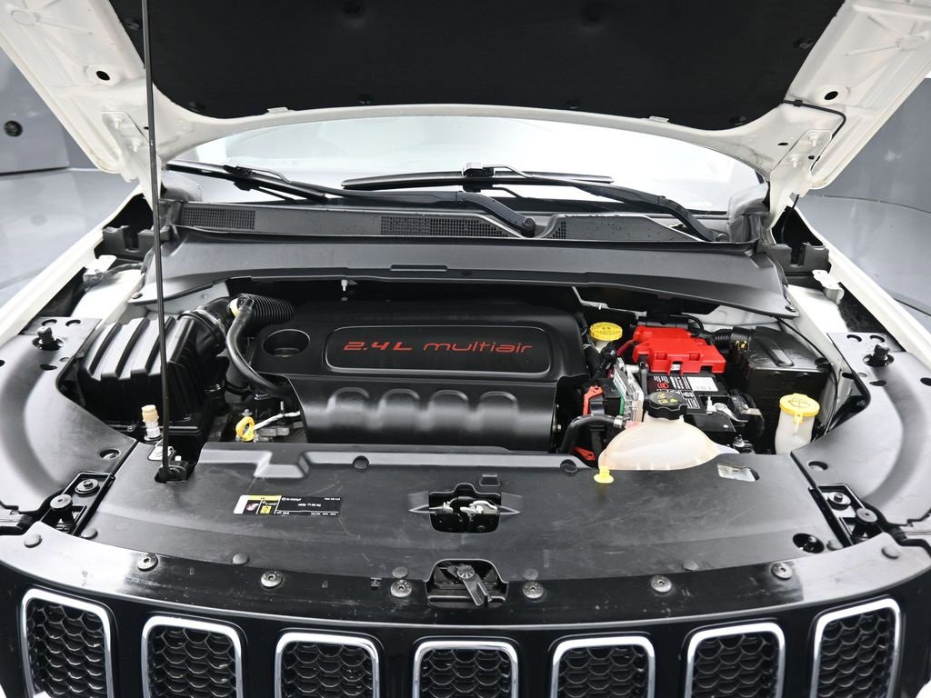 Used 2020 Jeep Compass Limited image 43