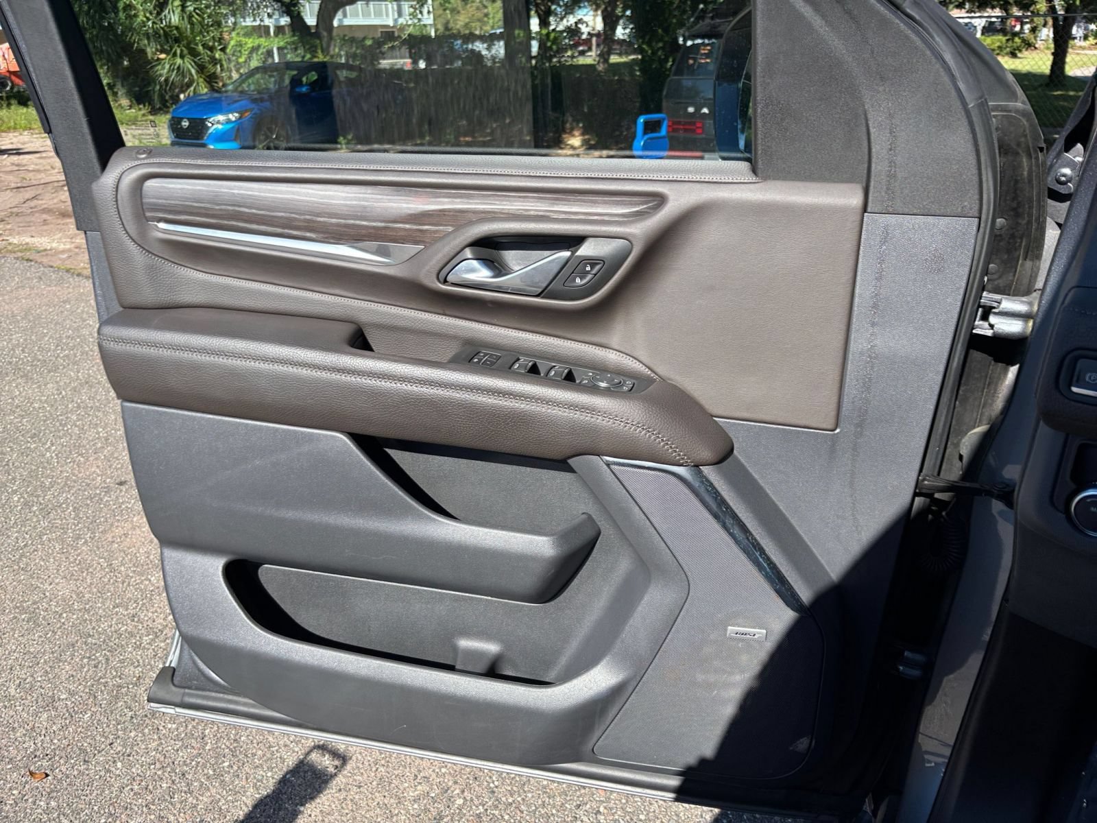 Used 2022 GMC Yukon Denali w/ Denali Premium Package RWD image 18