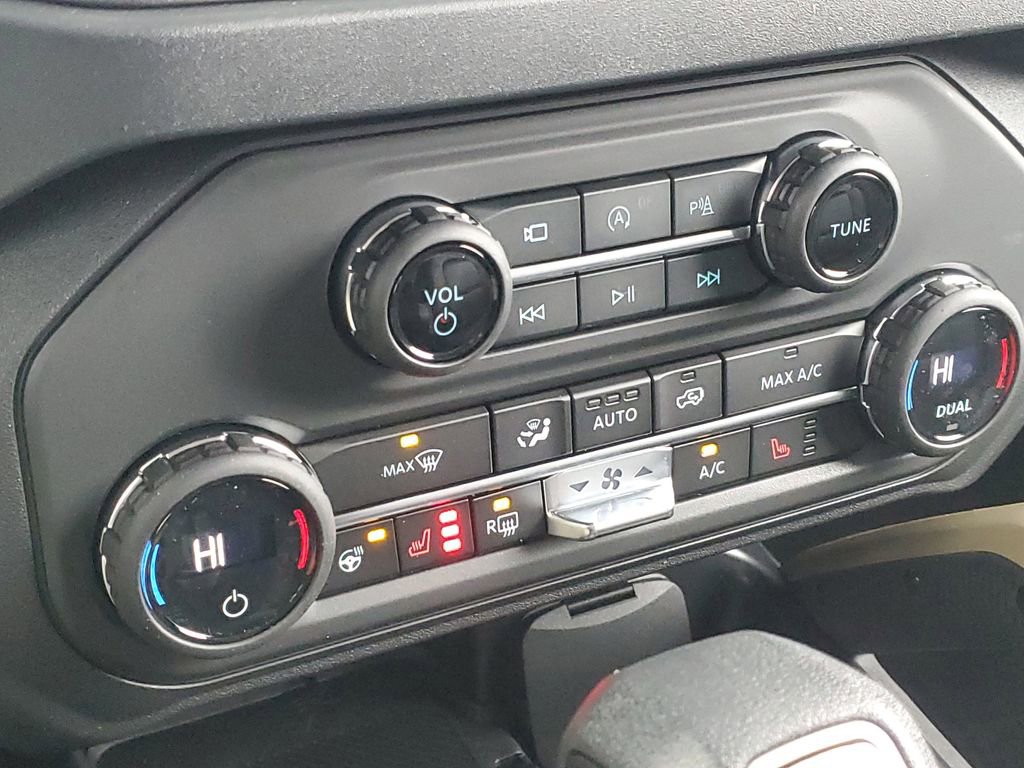 New 2026 Ford Bronco Badlands AWD/4WD image 18