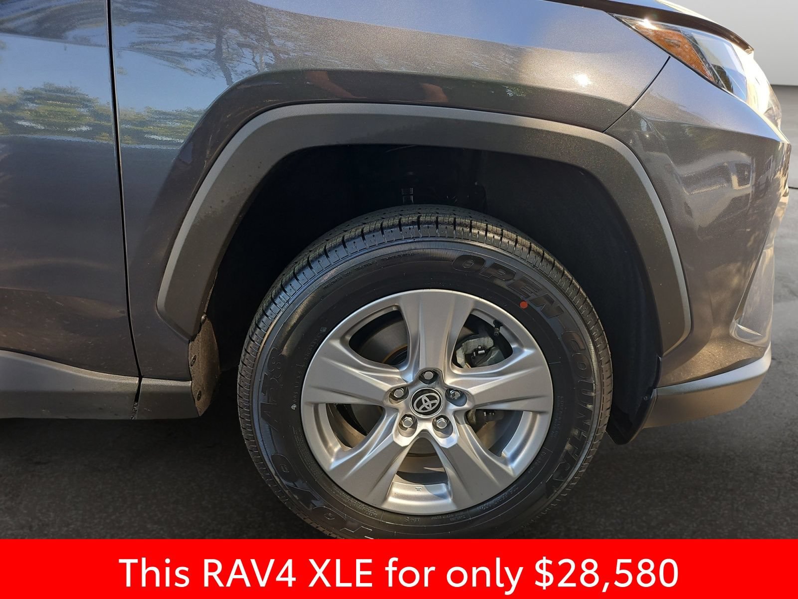 Used 2024 Toyota RAV4 XLE FWD image 41