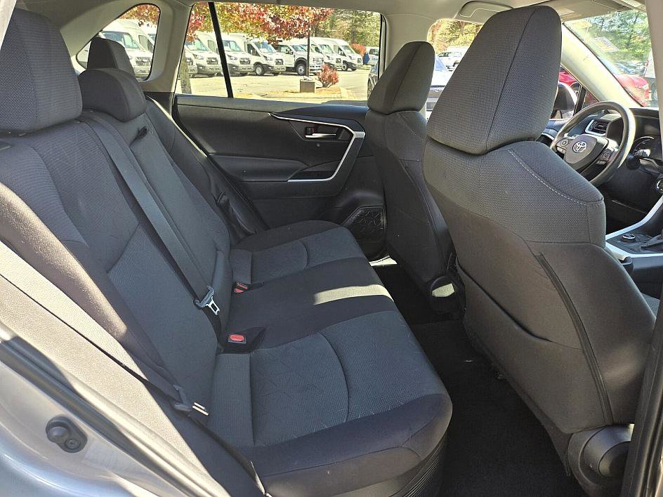 Used 2024 Toyota RAV4 XLE image 16