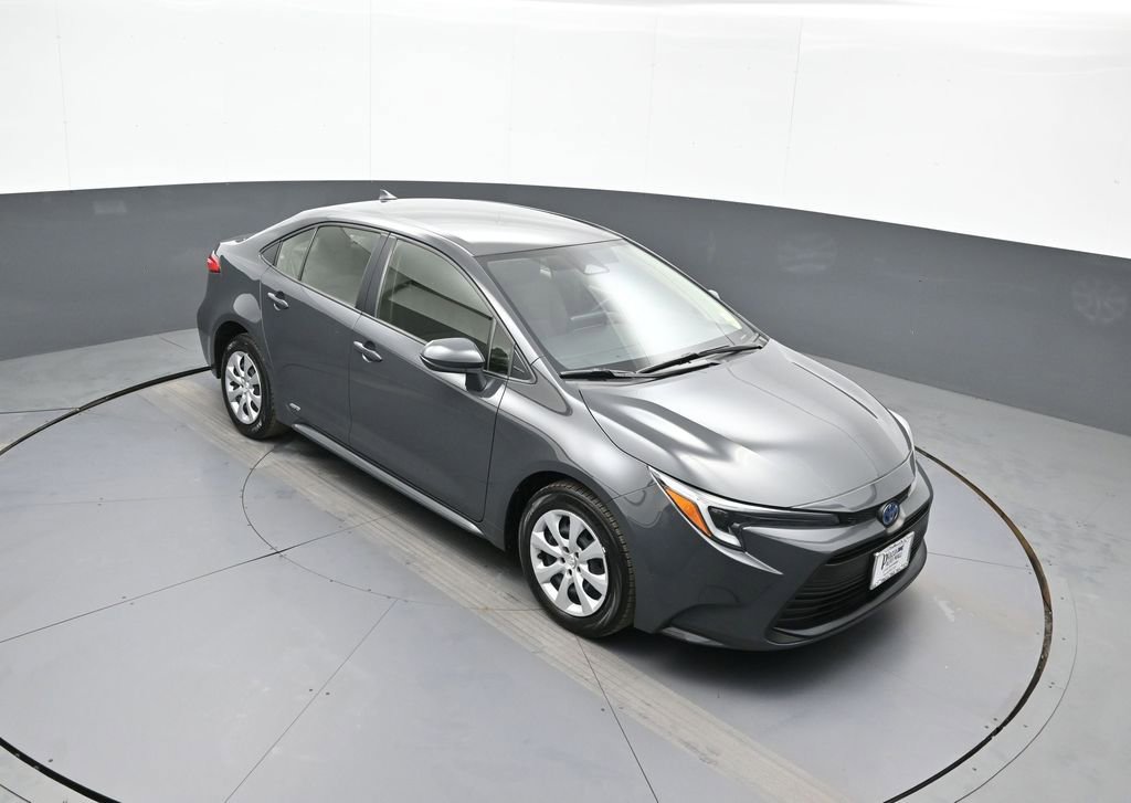 Certified 2024 Toyota Corolla LE image 34