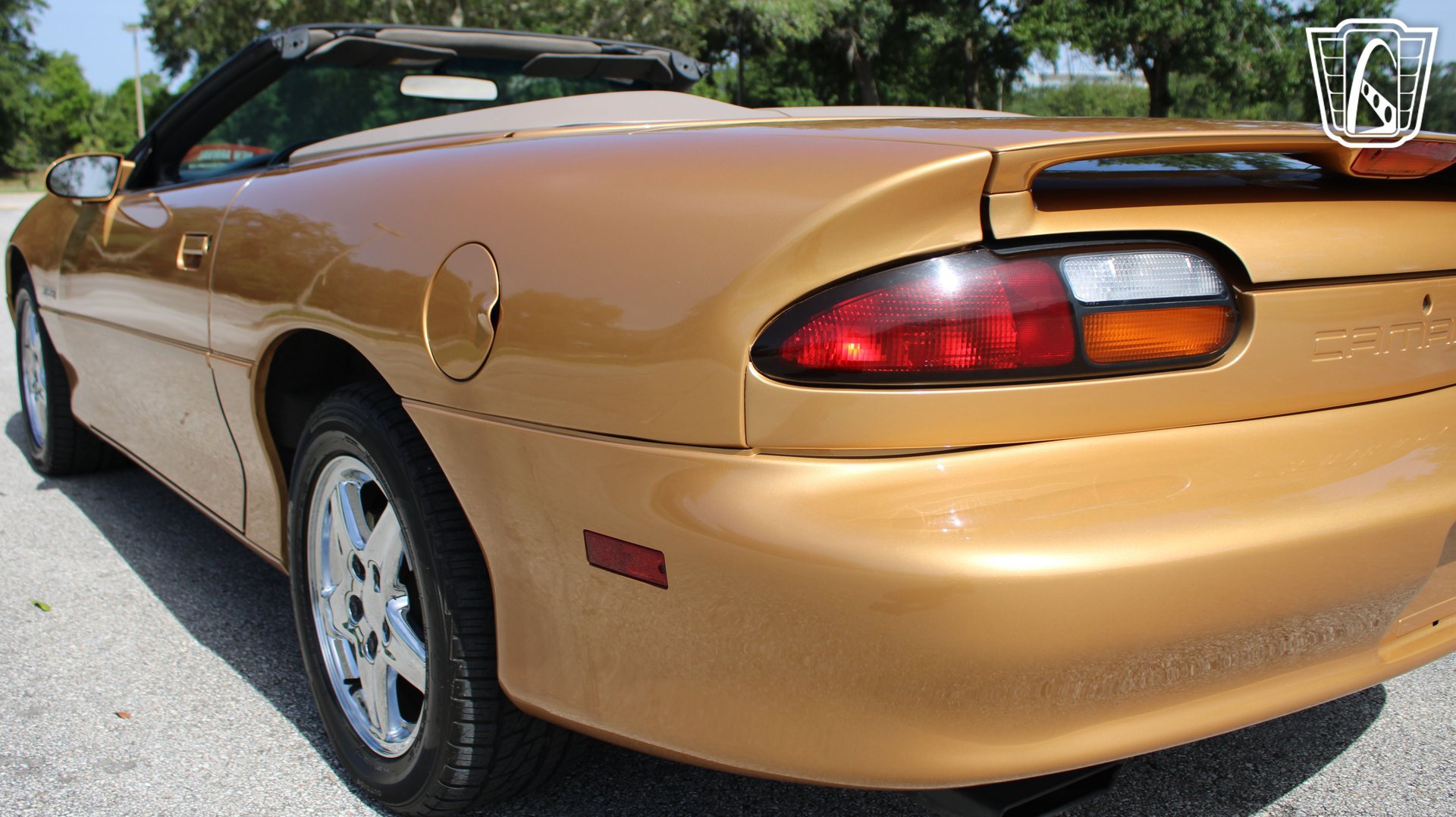 Used 1998 Chevrolet Camaro Z28 RWD image 28