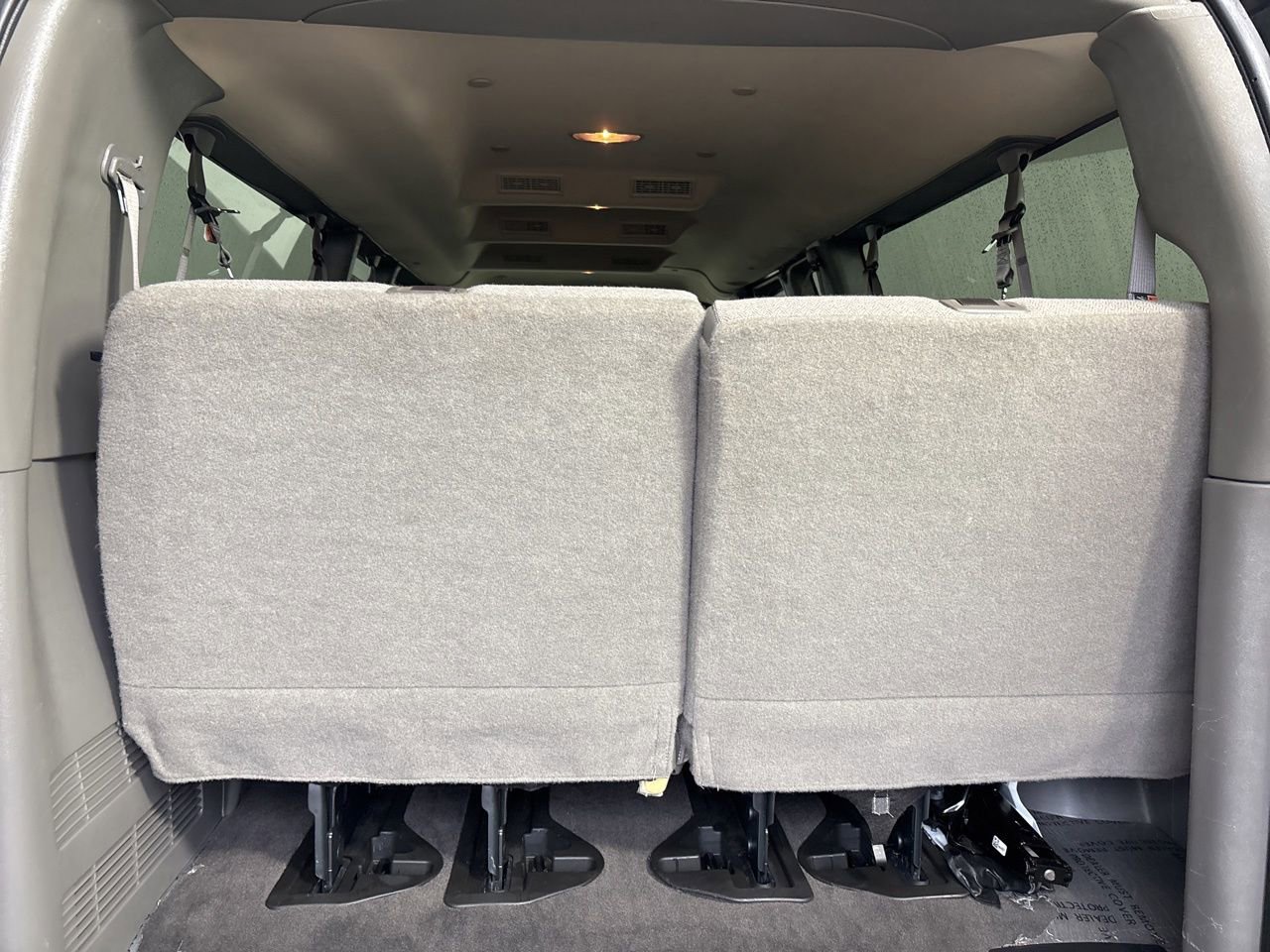 Used 2024 Chevrolet Express 3500 LT w/ LT Preferred Equipment Group image 18